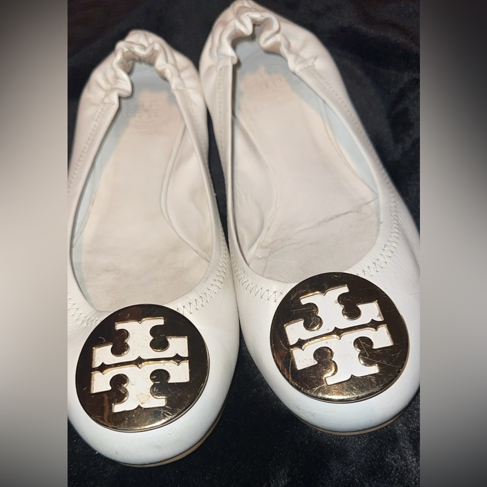 Tory Burch White Leather Reva Ballet Flats with Gold Logo